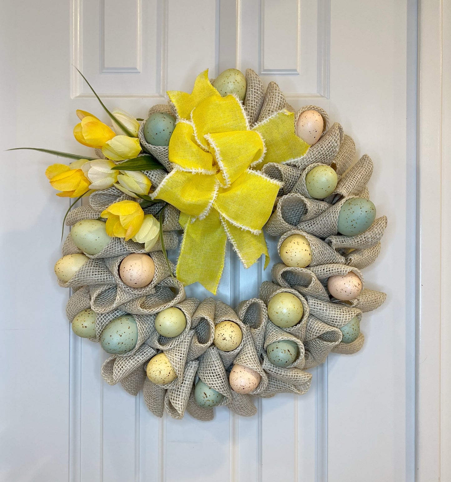 16" Burlap and Eggs Spring Wreath