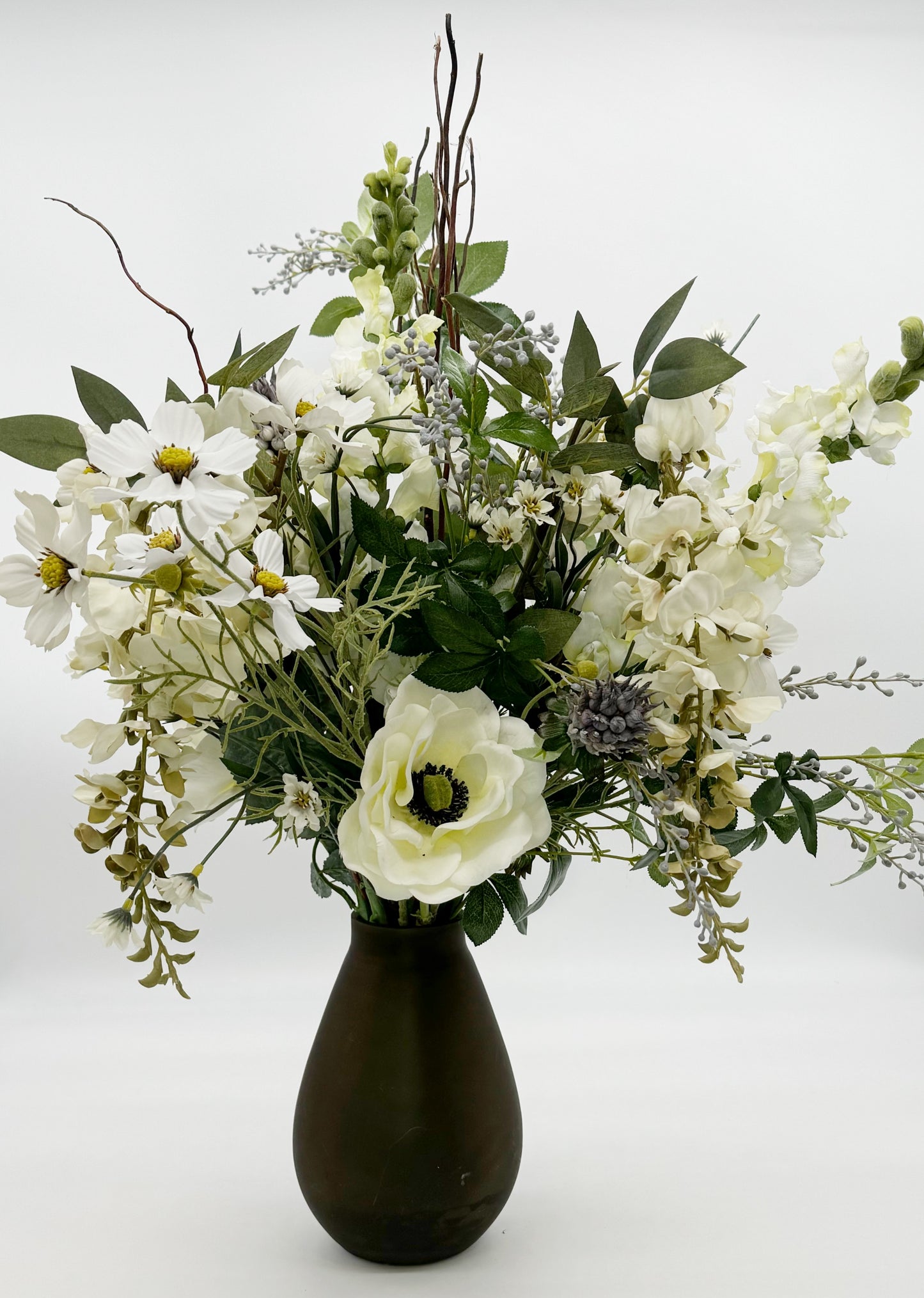 Gilded Vase Centerpiece