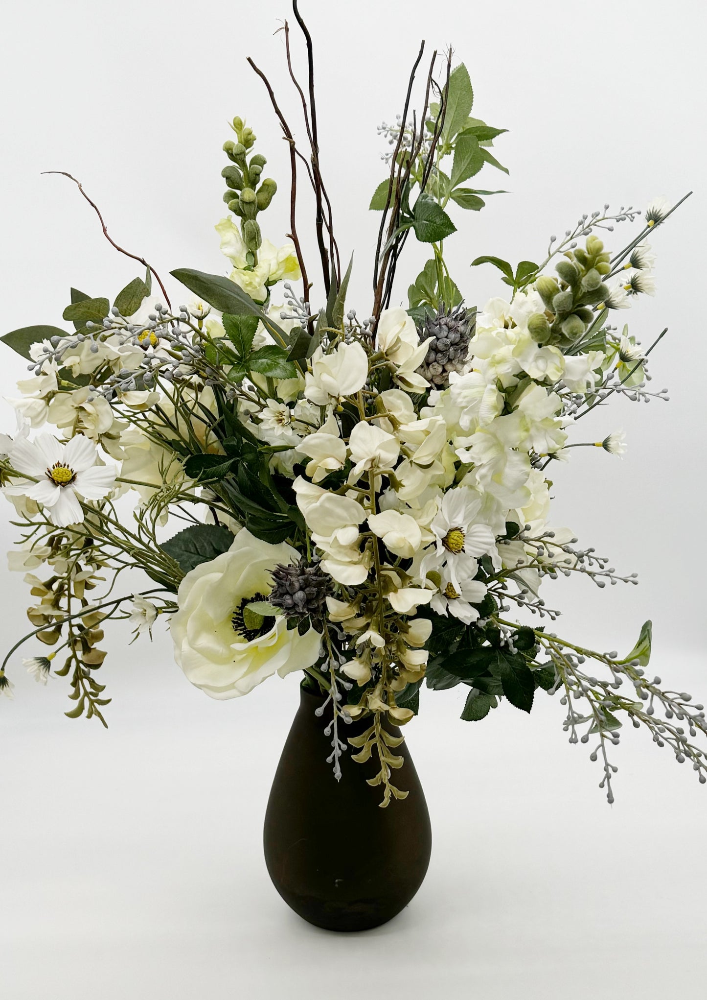 Gilded Vase Centerpiece