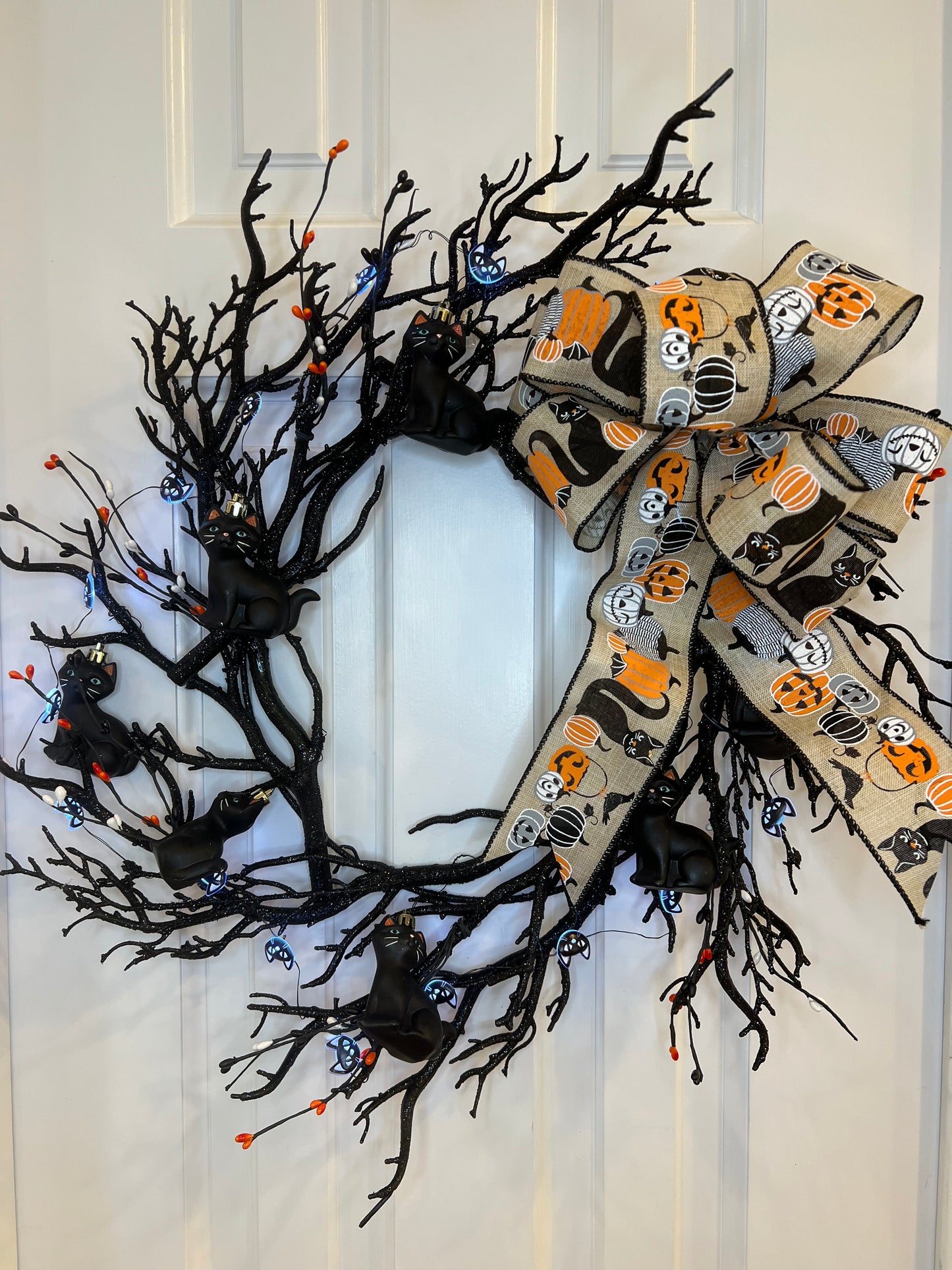 Halloween Black Cat Wreath with Lights