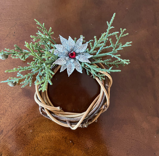 Holiday Poinsettia Napkin Rings