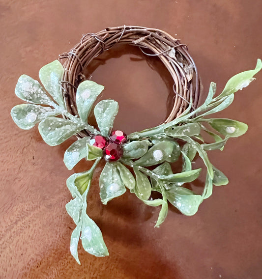 Festive Napkin Rings, Christmas Mistletoe Napkin Rings