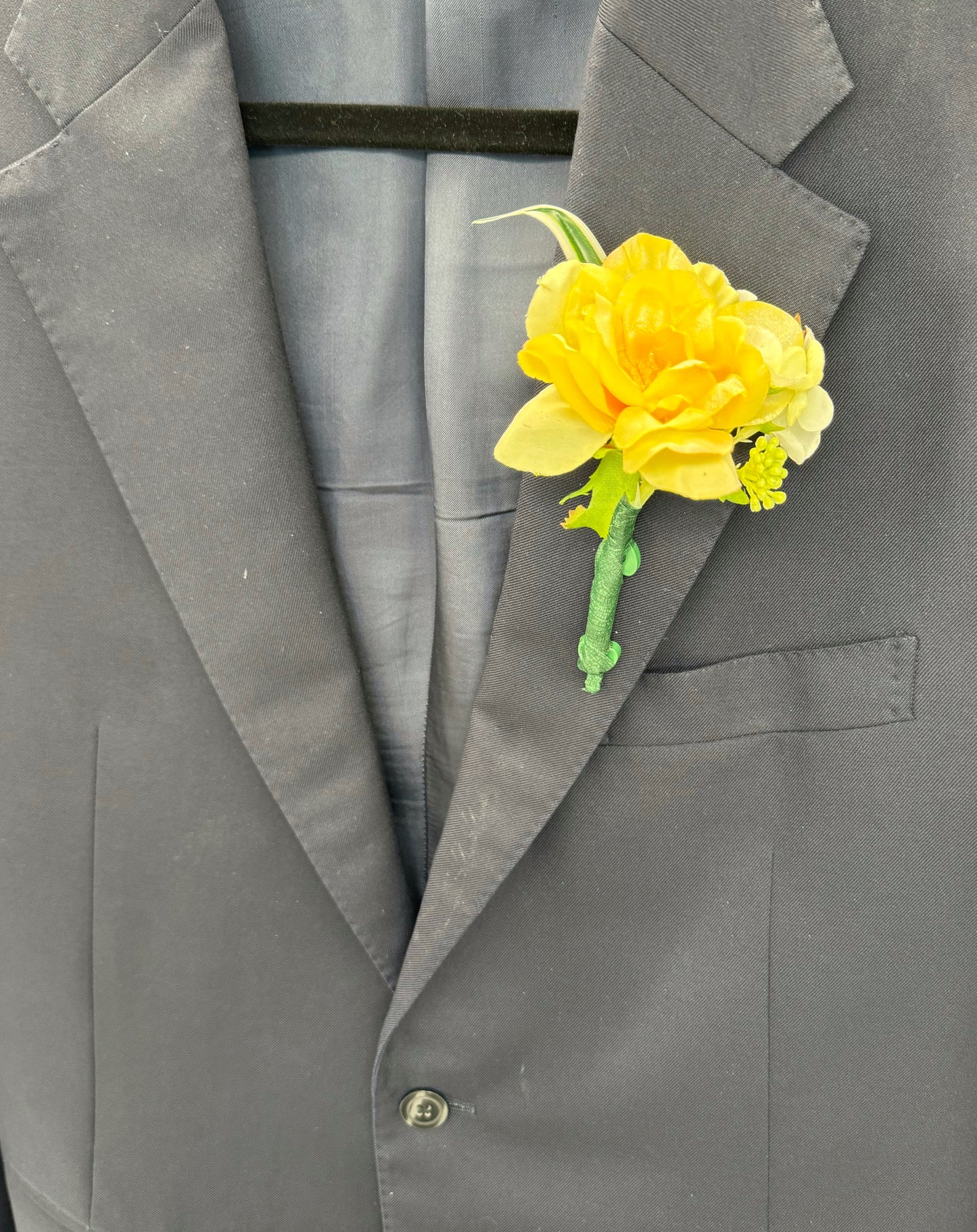 Yellow Rose Boutonniere with Hydrangea