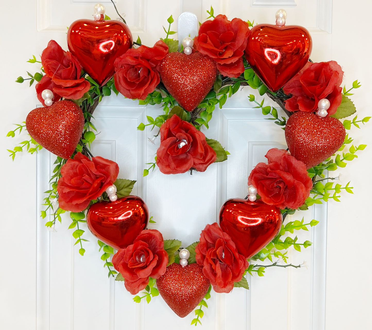 12" Heart-Shaped Roses & Boxwood Wreath