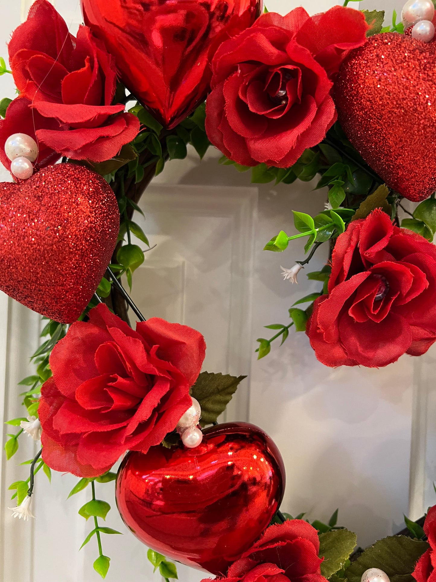 12" Heart-Shaped Roses & Boxwood Wreath