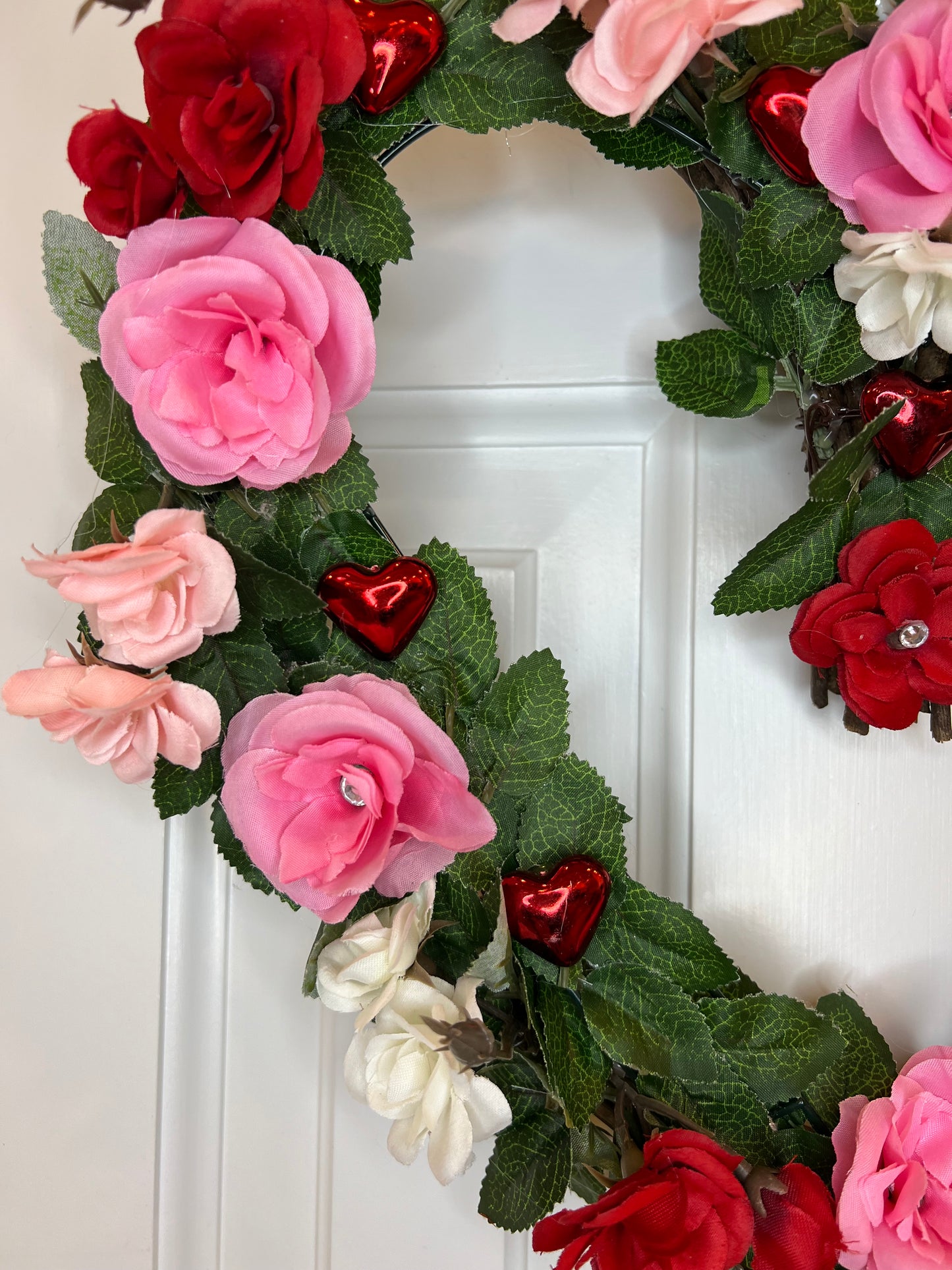 12" Hearts and Roses Wreath