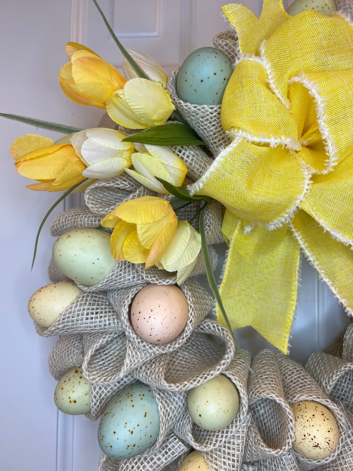 16" Burlap and Eggs Spring Wreath